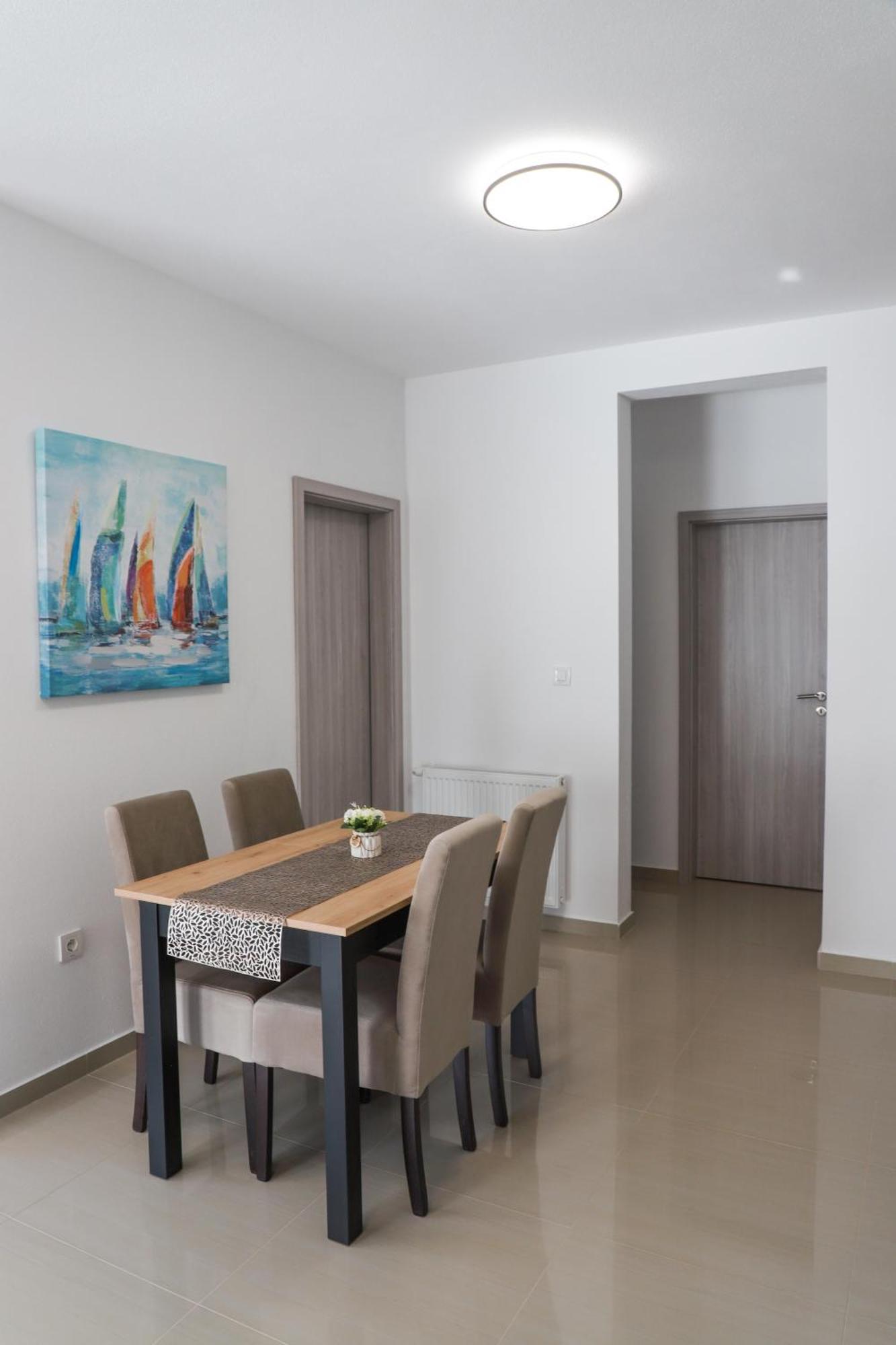Holiday Apartments Ivano & Leo - Private Parking Zadar Luaran gambar