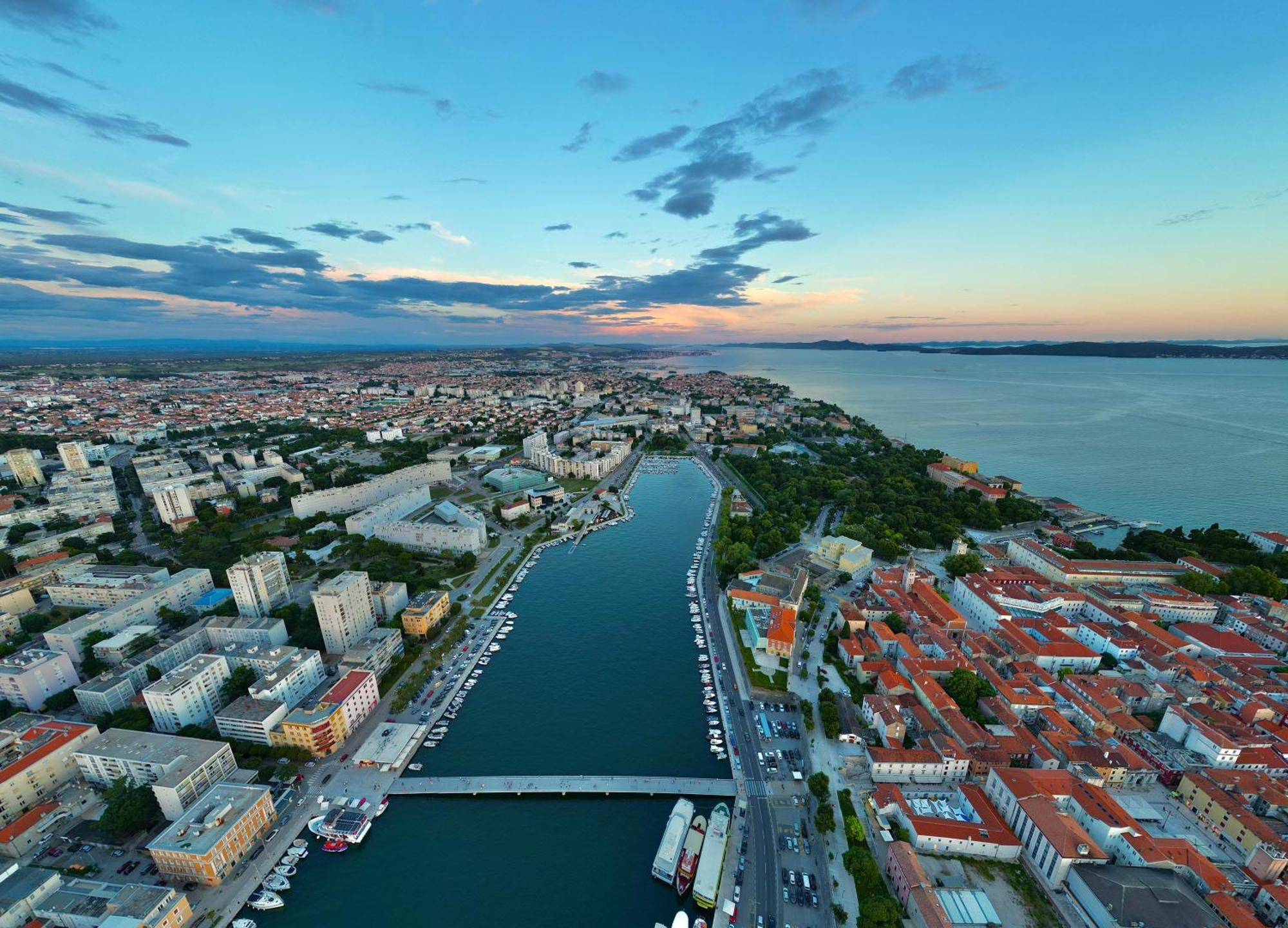 Holiday Apartments Ivano & Leo - Private Parking Zadar Luaran gambar